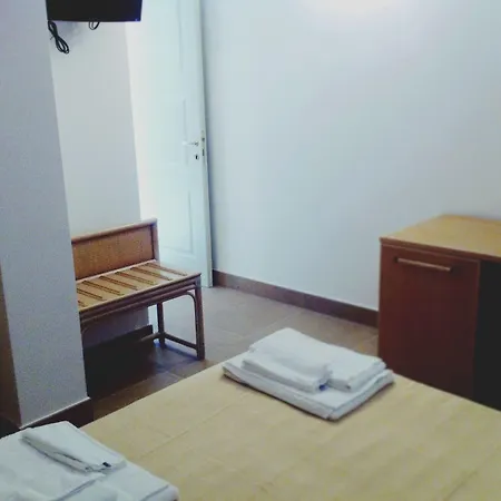 伊尔特拉佩托农家乐 *